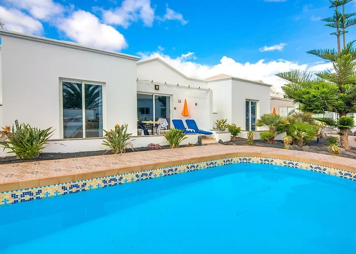 B2 Casitas De Luz Charco del Palo